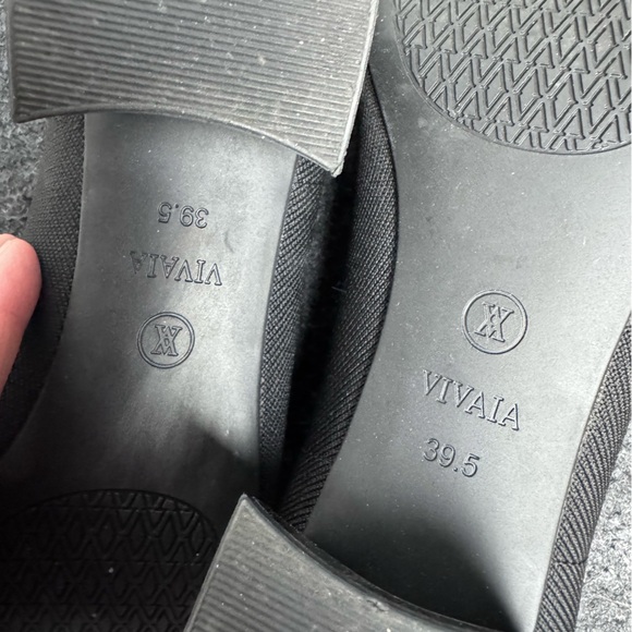 Vivaia Almond-Toe Stress Free Chunky Heels (Julie Arch Pro) - Picture 9 of 12